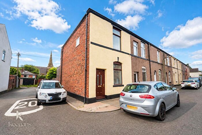 3 Bedroom End Of Terrace House For Sale In Holly Street, Bury, BL9