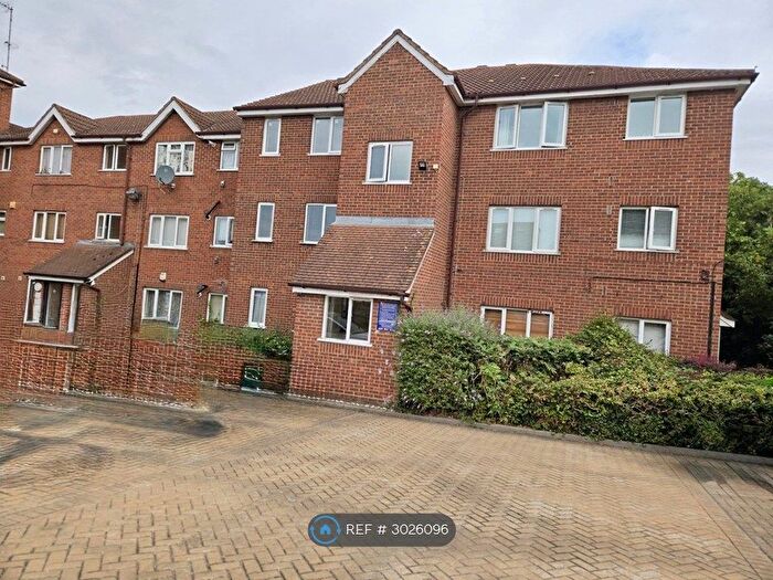 1 Bedroom Flat To Rent In Burnham Road, London, E4