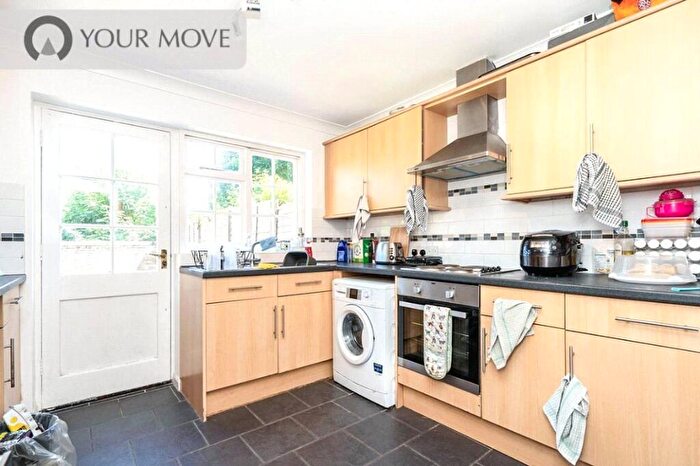 4 Bedroom House To Rent In Grosvenor Mews, Grosvenor Close, Southampton, Hampshire, SO17