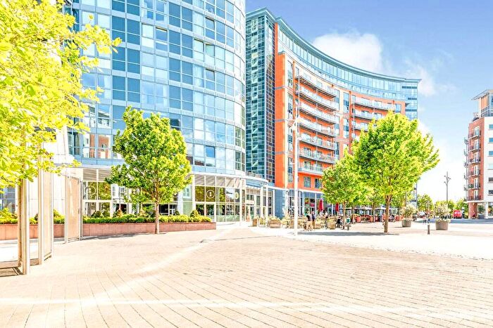 1 Bedroom Flat For Sale In Gunwharf Quays, Portsmouth, PO1