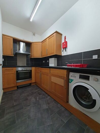 2 Bedroom Flat To Rent In Clifton Street, Adamsdown, Cardiff, CF24