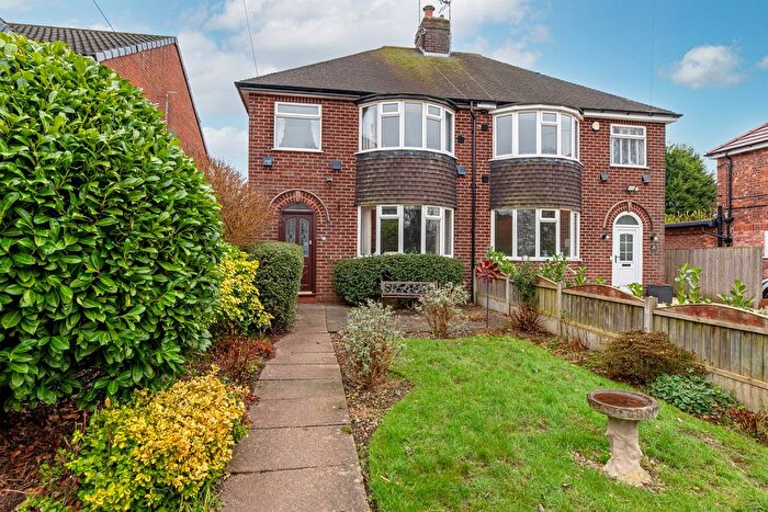 3 Bedroom Semi-Detached House For Sale In Hawthorne Road, Frodsham, WA6