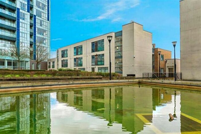 1 Bedroom Flat For Sale In Cotterells, Hemel Hempstead, HP1