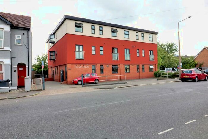 1 Bedroom Flat To Rent In Tilbury House, Calcutta Road, Tilbury, RM18