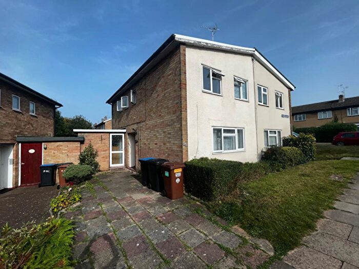 5 Bedroom Semi-Detached House For Sale In Briars Close, Hatfield, AL10