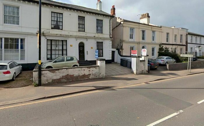 Studio To Rent In Monument Road, Ladywood, Birmingham, B16