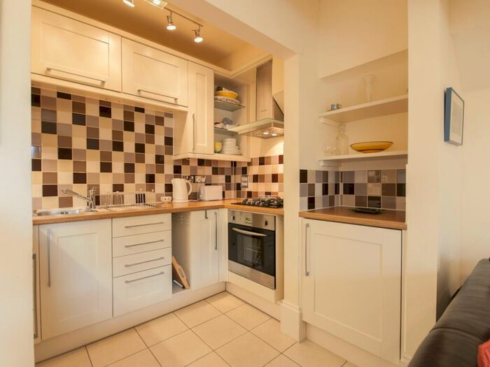 1 Bedroom Apartment To Rent In Springhill Road, Begbroke, OX5