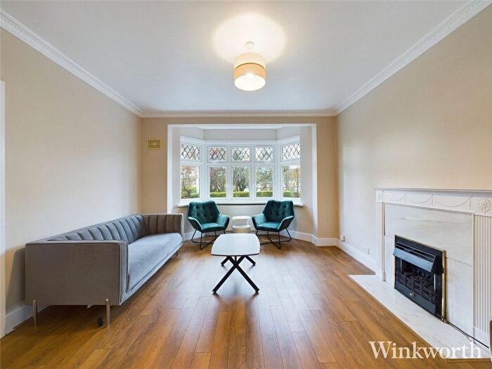 4 Bedroom Detached House To Rent In Tudor Gardens, London, W3