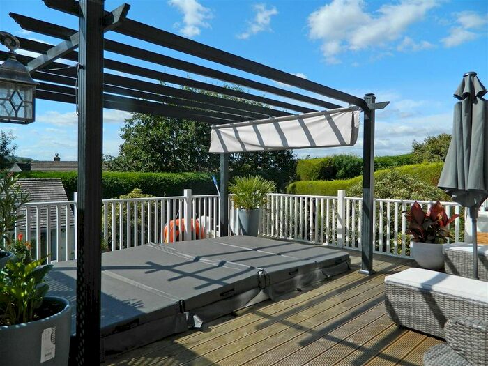 5 Bedroom Detached House For Sale In Goodwood Close, Midhurst GU29