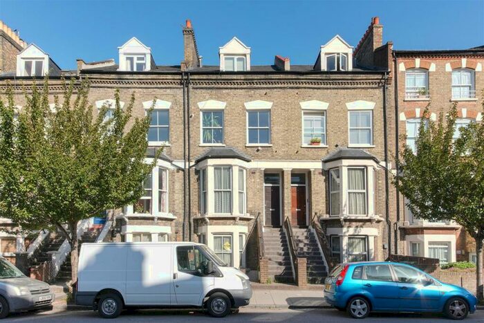 1 Bedroom Flat To Rent In Woodstock Road, Finsbury Park, N4