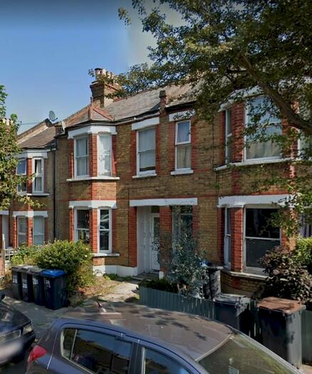2 Bedroom Flat To Rent In Queen Mary Road, London, SE19