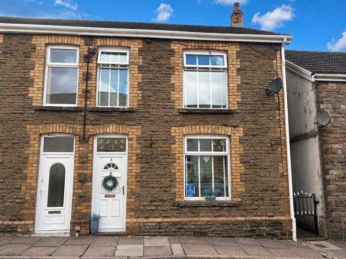 3 Bedroom Semi-Detached House For Sale In Merthyr Road, Pontwalby, Glynneath, Neath, Neath Port Talbot., SA11