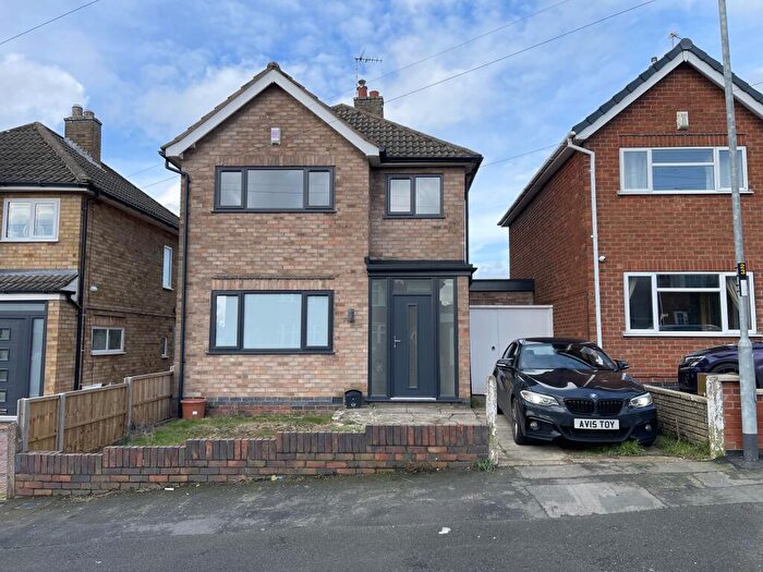 4 Bedroom Detached House For Sale In Harrowgate Drive, Birstall, Leicester, LE4