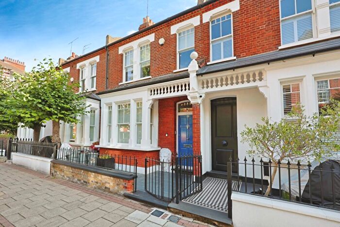 5 Bedroom Terraced House For Sale In Macduff Road, Battersea, London, SW11