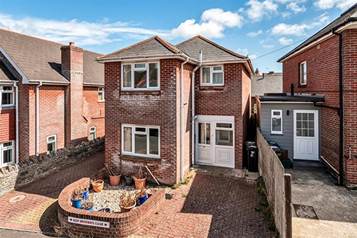 3 Bedroom House For Sale In Princess Road, Swanage, BH19