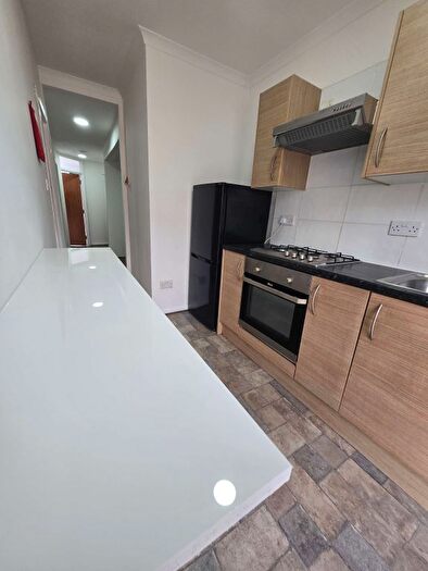 2 Bedroom Flat To Rent In Ilford, IG1