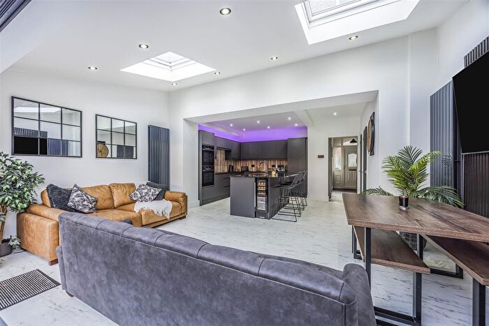 3 Bedroom Terraced House For Sale In Langdale Avenue, Portsmouth, PO6