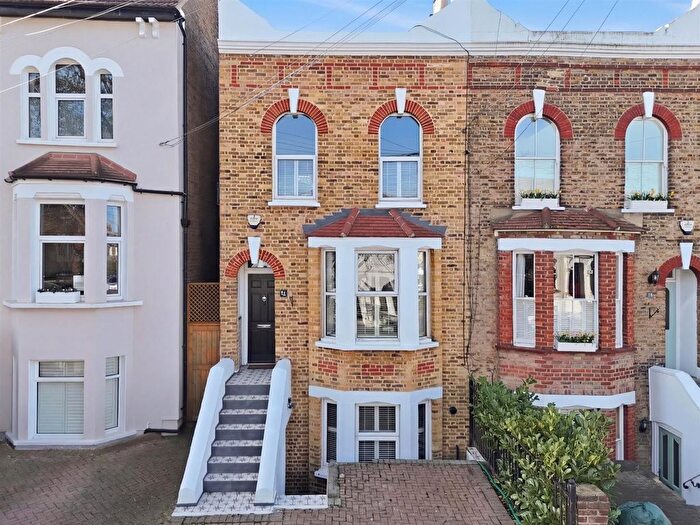 4 Bedroom End Terrace House For Sale In Stanley Road, South Woodford, E18