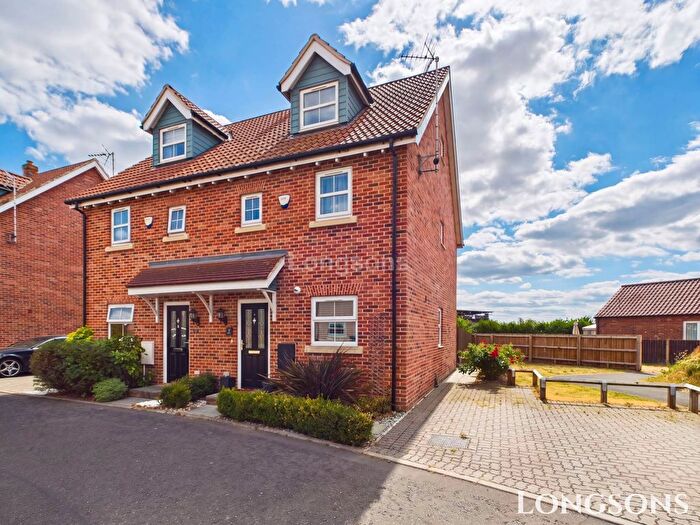 3 Bedroom Semi Detached House For Sale In Finch Drive, Watton, IP25