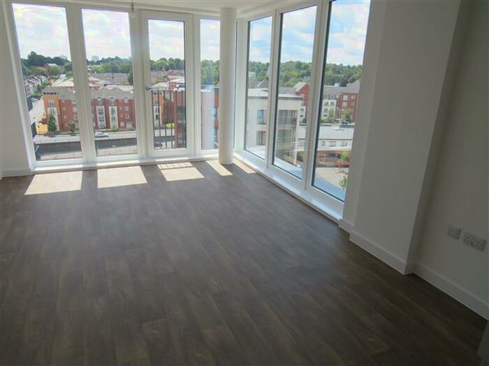 2 Bedroom Apartment To Rent In Bell Barn Road, Birmingham, B15
