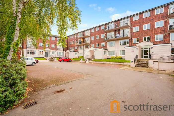 2 Bedroom Apartment To Rent In Lizmans Court, East Oxford, OX4