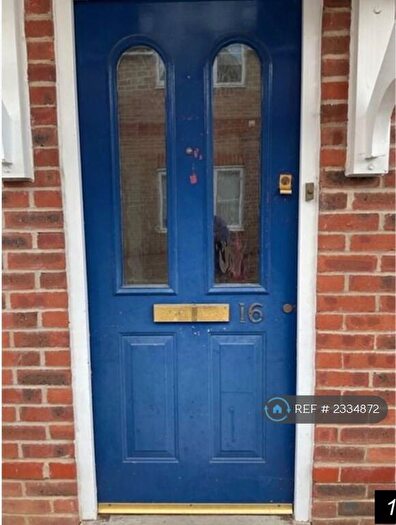 2 Bedroom End Of Terrace House To Rent In Huntington Place, Slough, SL3