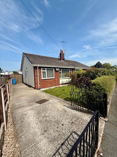 2 Bedroom Semi-Detached Bungalow To Rent In Heather Crescent, Prestatyn, LL19