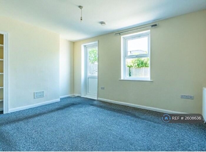 1 Bedroom Bungalow To Rent In Dingle Close, Bristol, BS9