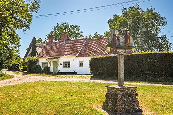 3 Bedroom Cottage For Sale In Church Farm Barns, Well Lane, Sparham, Norwich, NR9