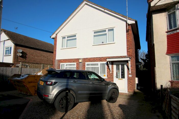 2 Bedroom Flat To Rent In Granville Road, Hillingdon, Uxbridge, UB10