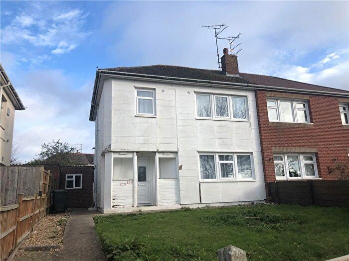 3 Bedroom Semi Detached House To Rent In Larkhill Road, Yeovil, BA21