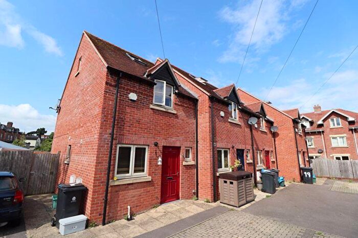 3 Bedroom Town House To Rent In Hillfield Court Road, Gloucester, GL1