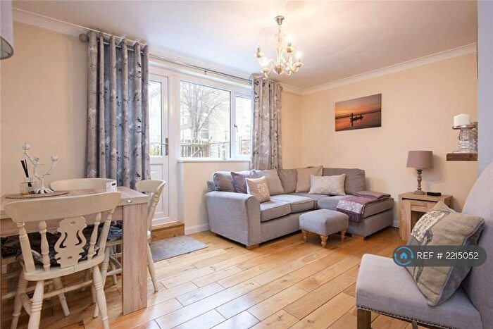 2 Bedroom Maisonette To Rent In Bevin House, London, E3