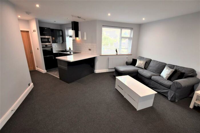 2 Bedroom Apartment To Rent In Ashington Grove, Coventry, CV3