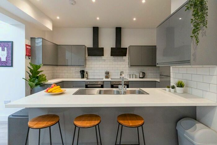 8 Bedroom Terraced House To Rent In Less Than £pppw With All Bills!, PO4