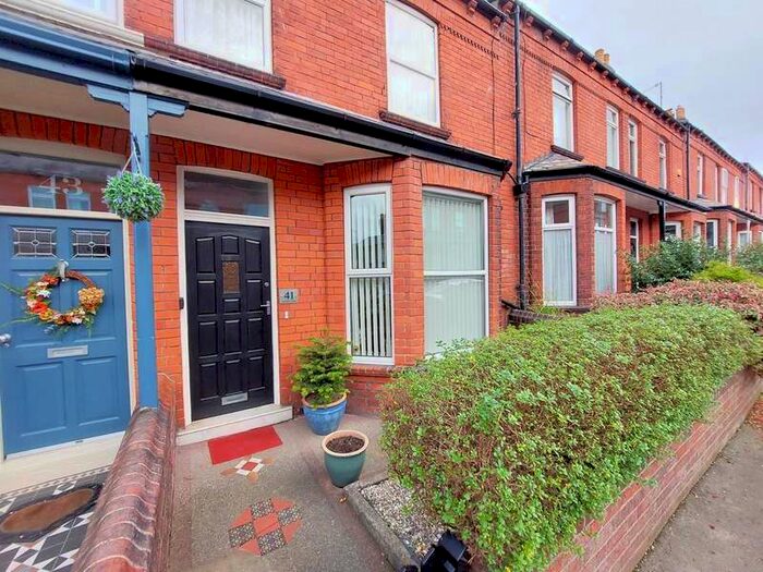 2 Bedroom Terraced House To Rent In Beechville Avenue, Scarborough, YO12