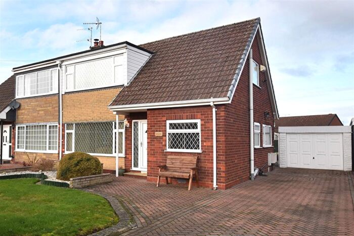 3 Bedroom Semi-Detached Bungalow For Sale In Blenheim Drive, Goole, DN14