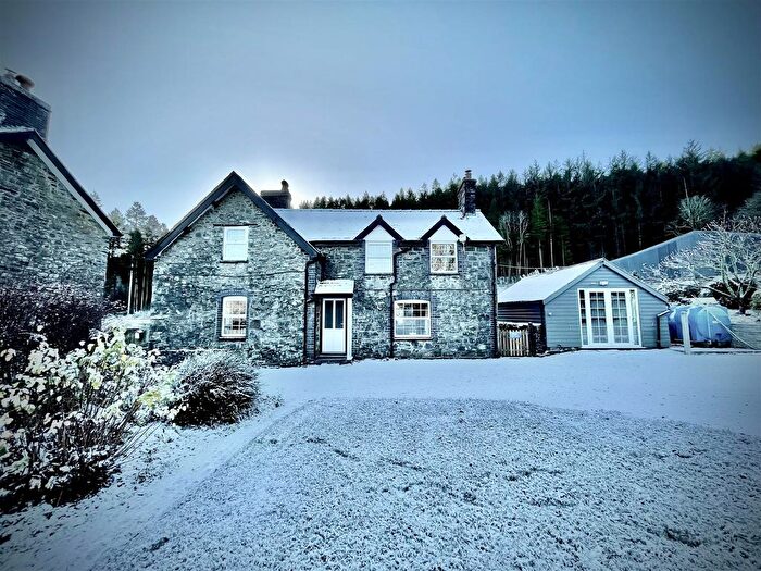 4 Bedroom Detached House To Rent In Llangadfan, Welshpool, SY21