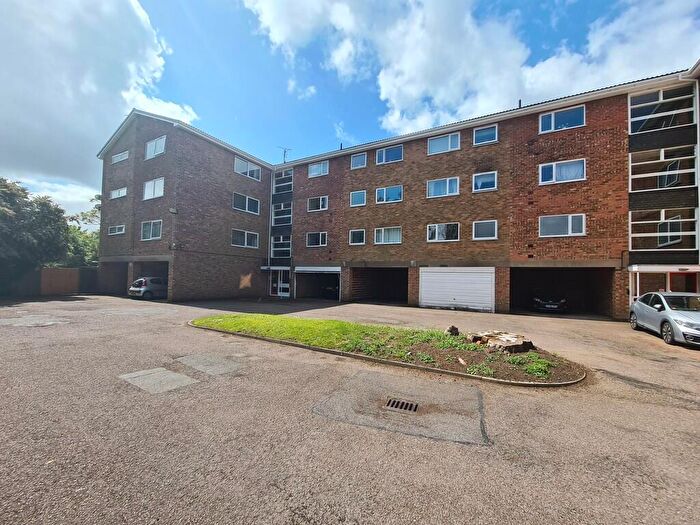 1 Bedroom Apartment To Rent In Woodleigh Court, Redditch Road, Birmingham, B38