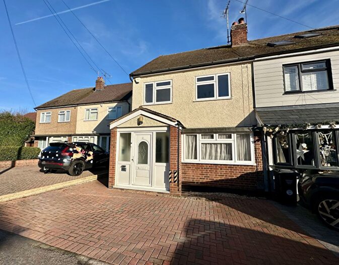 3 Bedroom End Terrace House For Sale In Patricia Gardens, Billericay, CM11