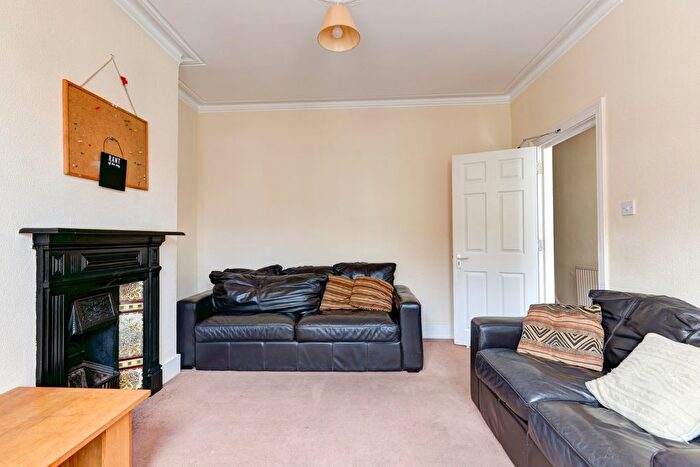 6 Bedroom Semi-Detached House To Rent In Brading Road, Brighton, BN2