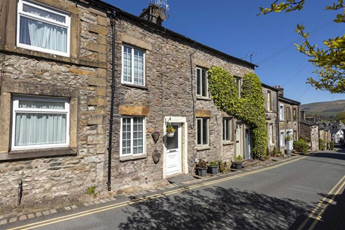 1 Bedroom Terraced House For Sale In Mitchelgate, Kirkby Lonsdale, LA6