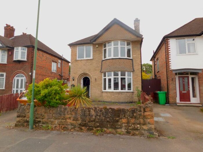 3 Bedroom Detached House To Rent In Russell Avenue, Wollaton, Nottingham, NG8