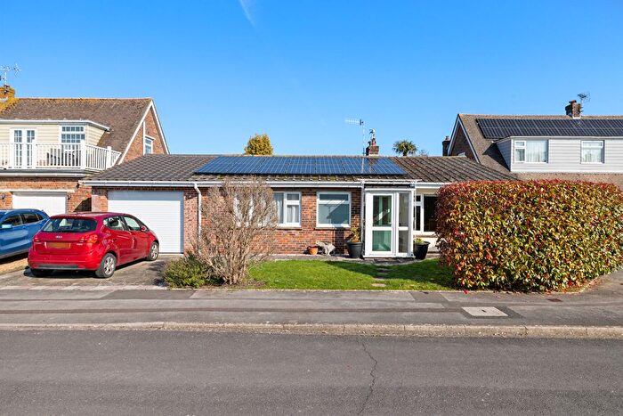 2 Bedroom Detached Bungalow For Sale In Singleton Close, Aldwick, Bognor Regis, West Sussex, PO21