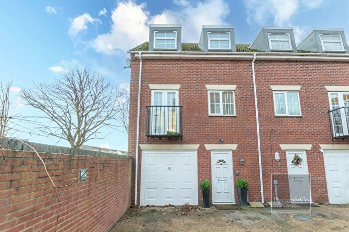 2 Bedroom Town House For Sale In Heritage Mews, Mill Road, Cobholm, NR31