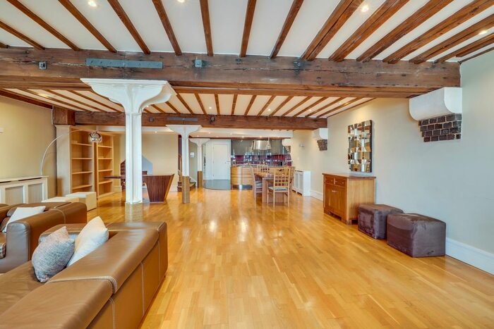 2 Bedroom Flat To Rent In Wapping Wall, London, E1W