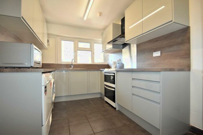 3 Bedroom Maisonette To Rent In Sackville Street, Southsea, PO5