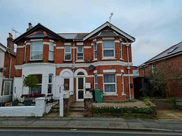 2 Bedroom Apartment To Rent In Shanklin, PO37