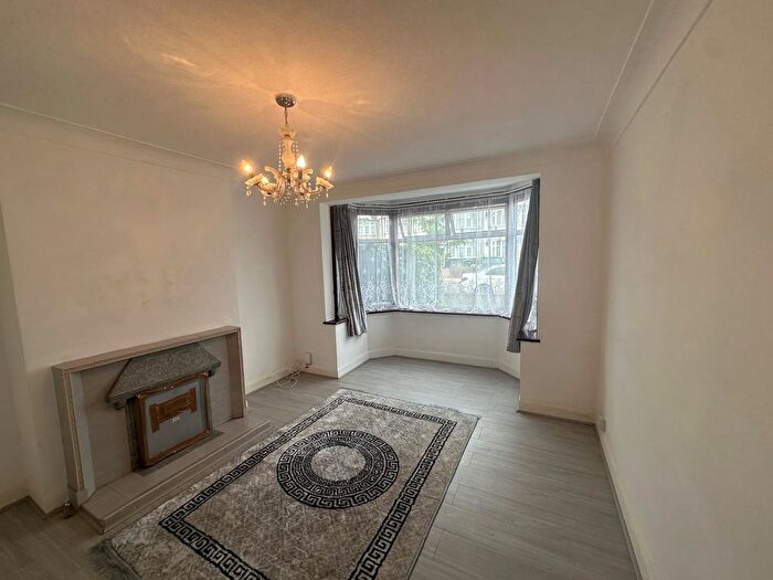 3 Bedroom Terraced House To Rent In Ladysmith Road, Enfield, EN1