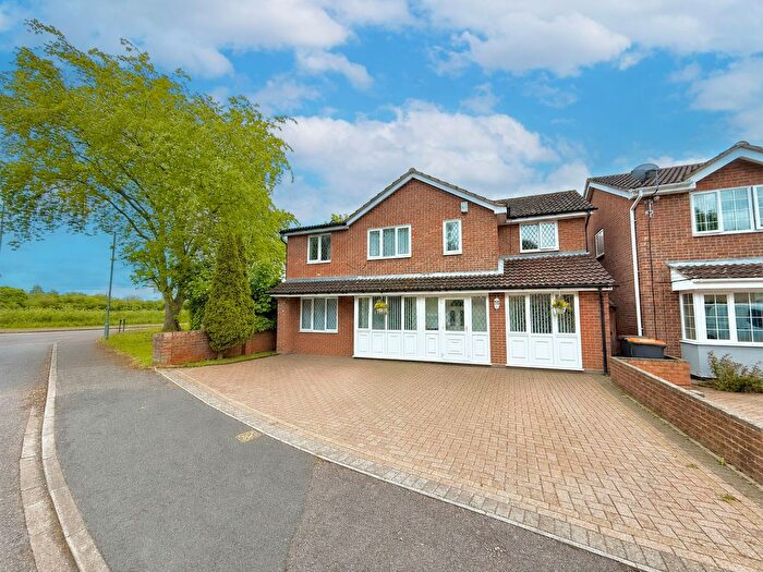 5 Bedroom Detached House For Sale In Longbrooke, Houghton Regis, LU5